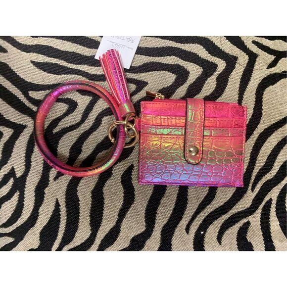 Bracelet Wallet - Picture 1 of 3